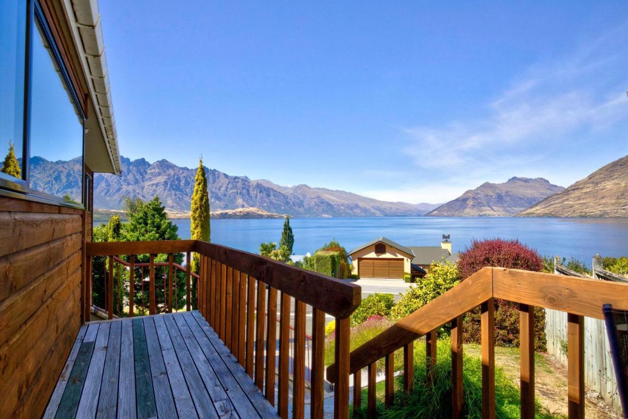 Villa Tranquil Heights Queenstown Exterior foto
