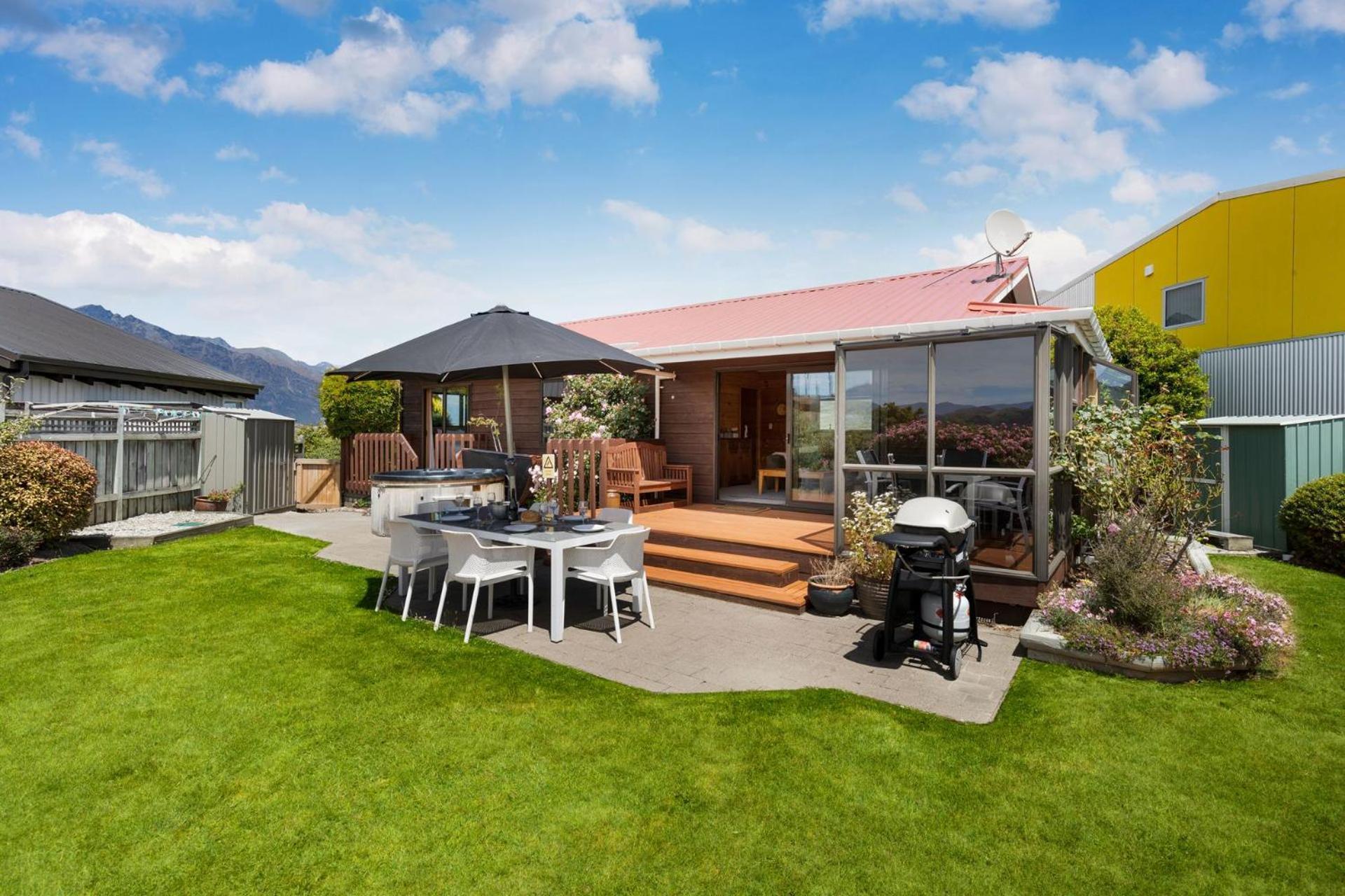 Villa Tranquil Heights Queenstown Exterior foto